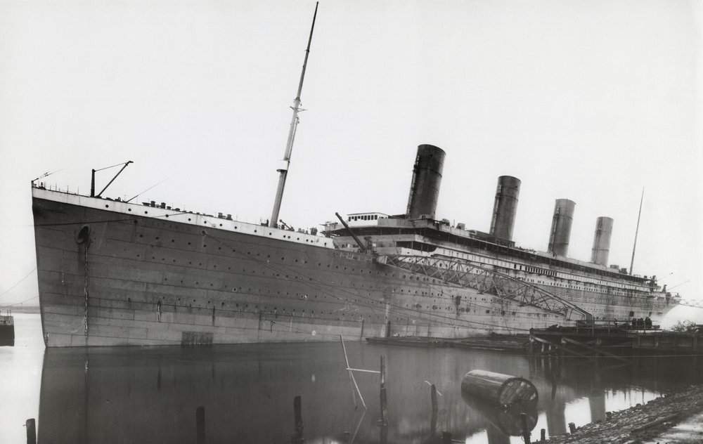 フィッティング中のRMSタイタニック、1912年1月1日